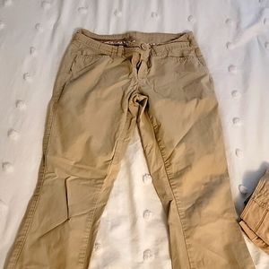 Maurices khakis  5/6 short